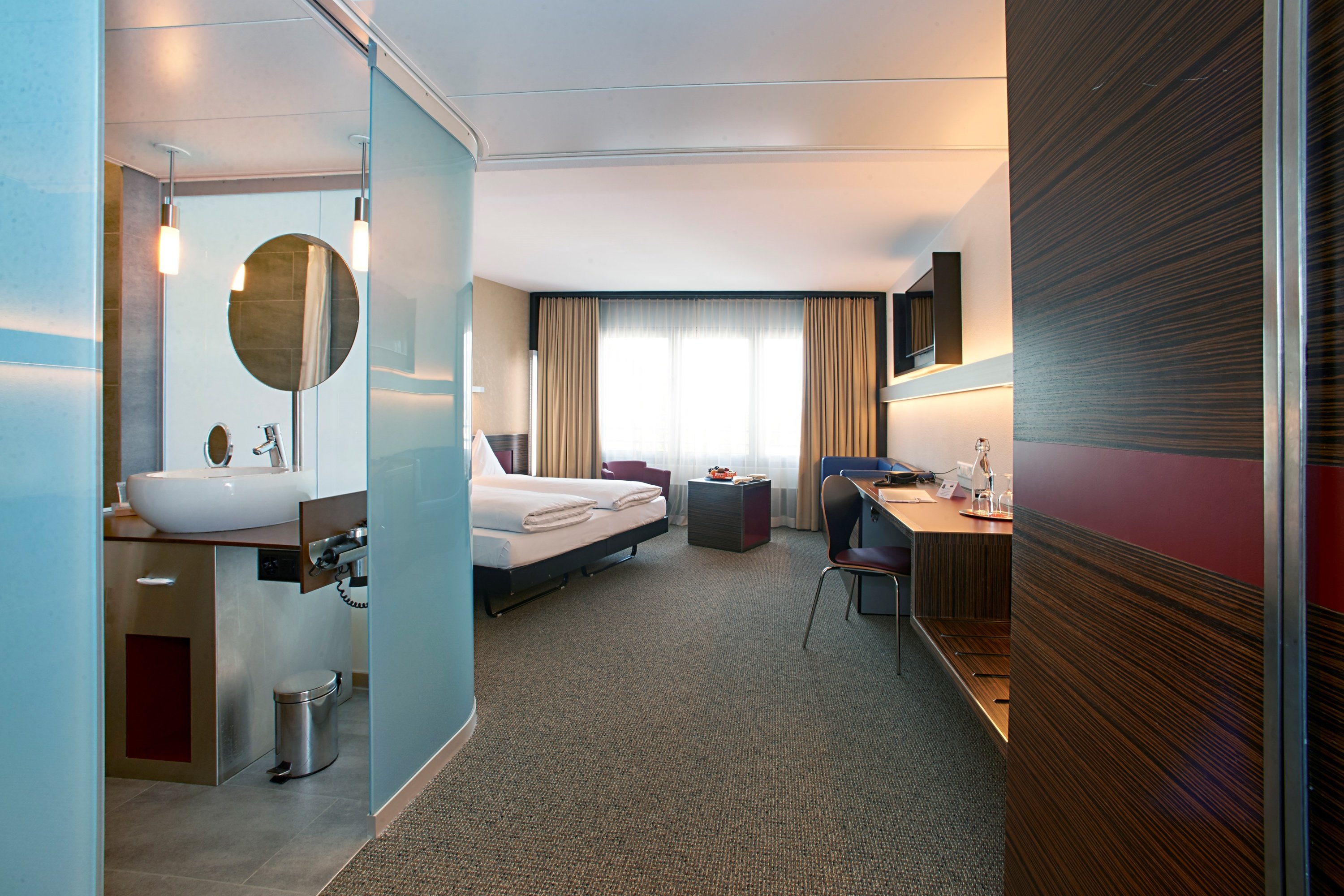 Hotel Ambassador 15/24