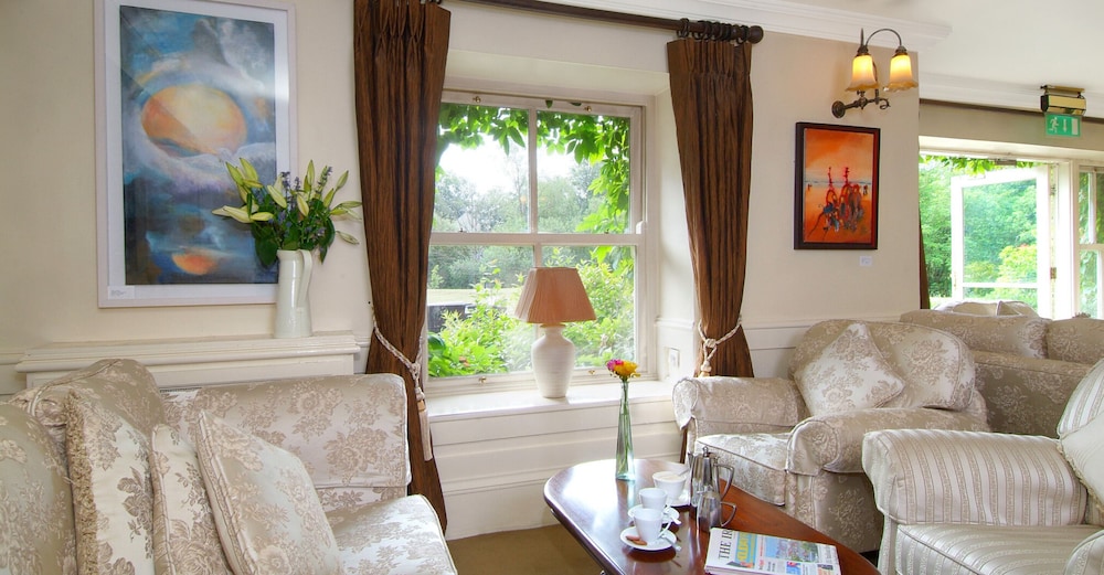Brooklodge Hotel and Macreddin Village 40/65