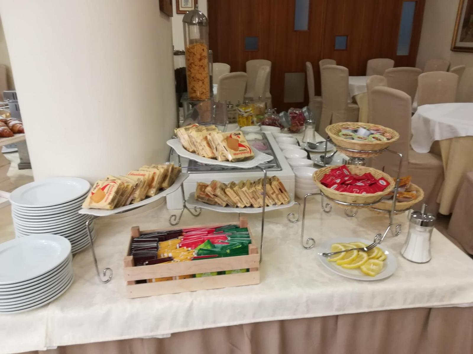 Hotel Villa Serena 36/51