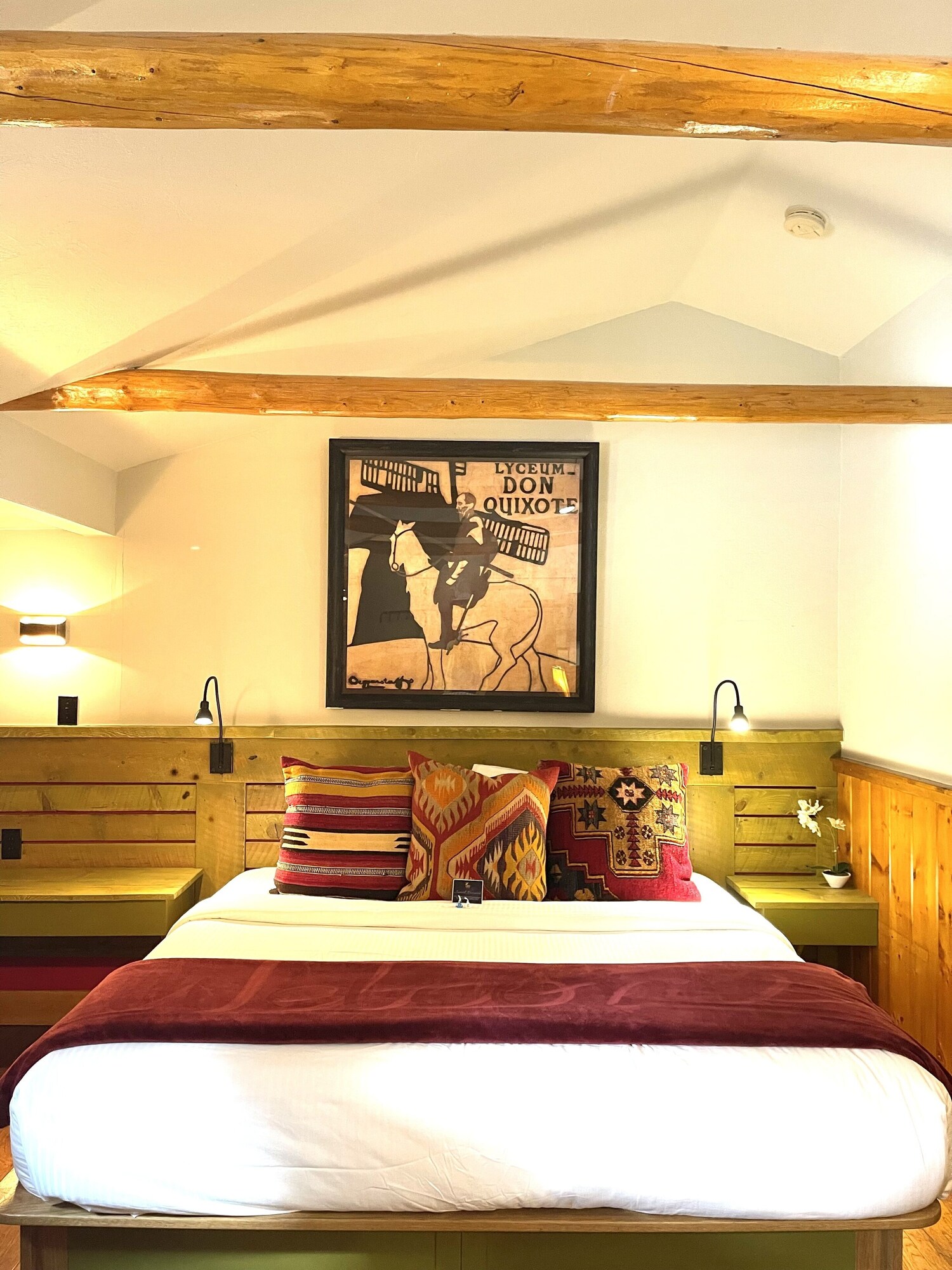 Cottage, King Bed, Creek Side, Pet Friendly