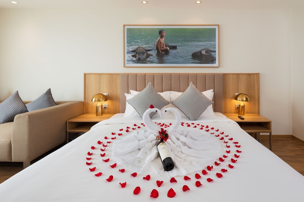 Nagar Hotel Nha Trang 12/72