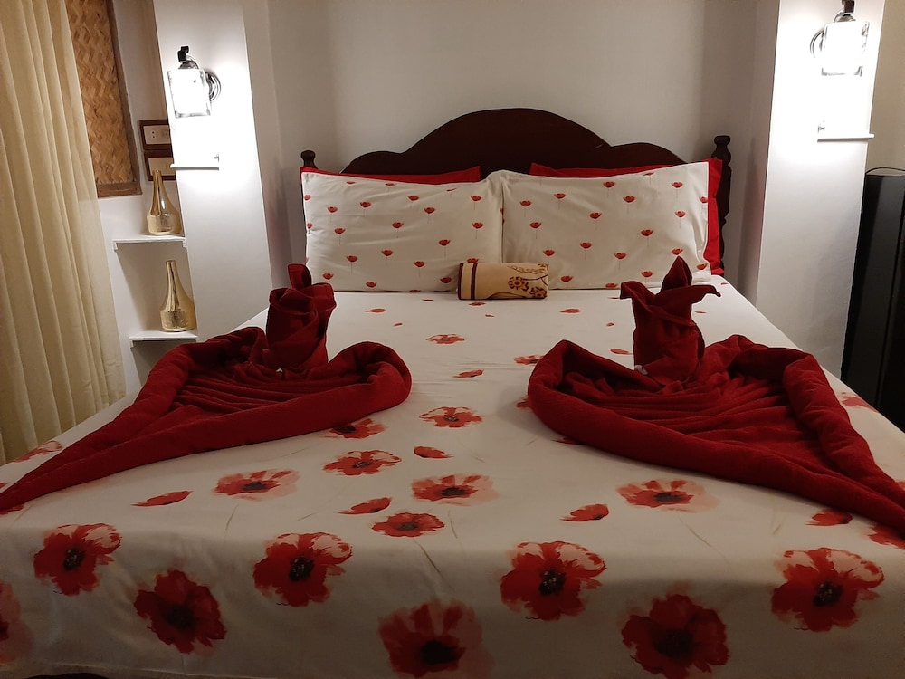Lala Panzi Bed And Breakfast 49/64