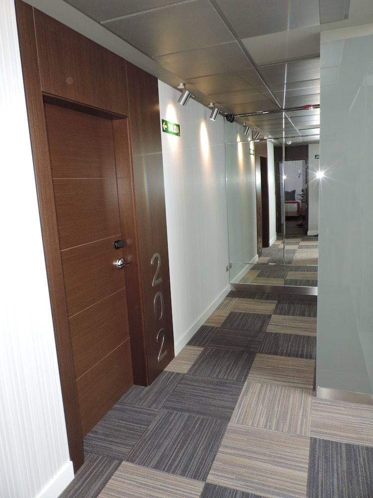 Hotel Boutique Caireles 46/64