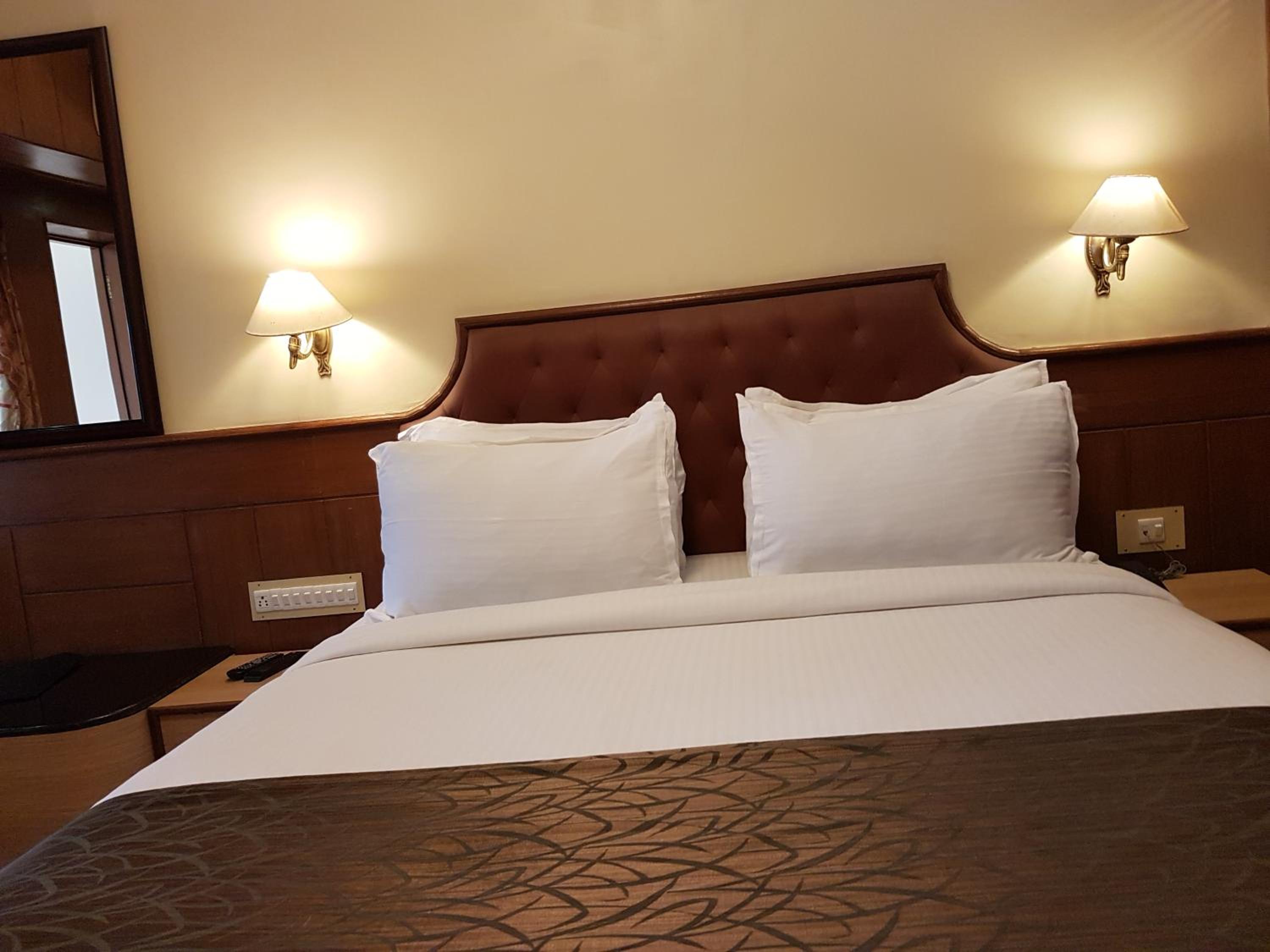 HOTEL DARSHAN 26/55