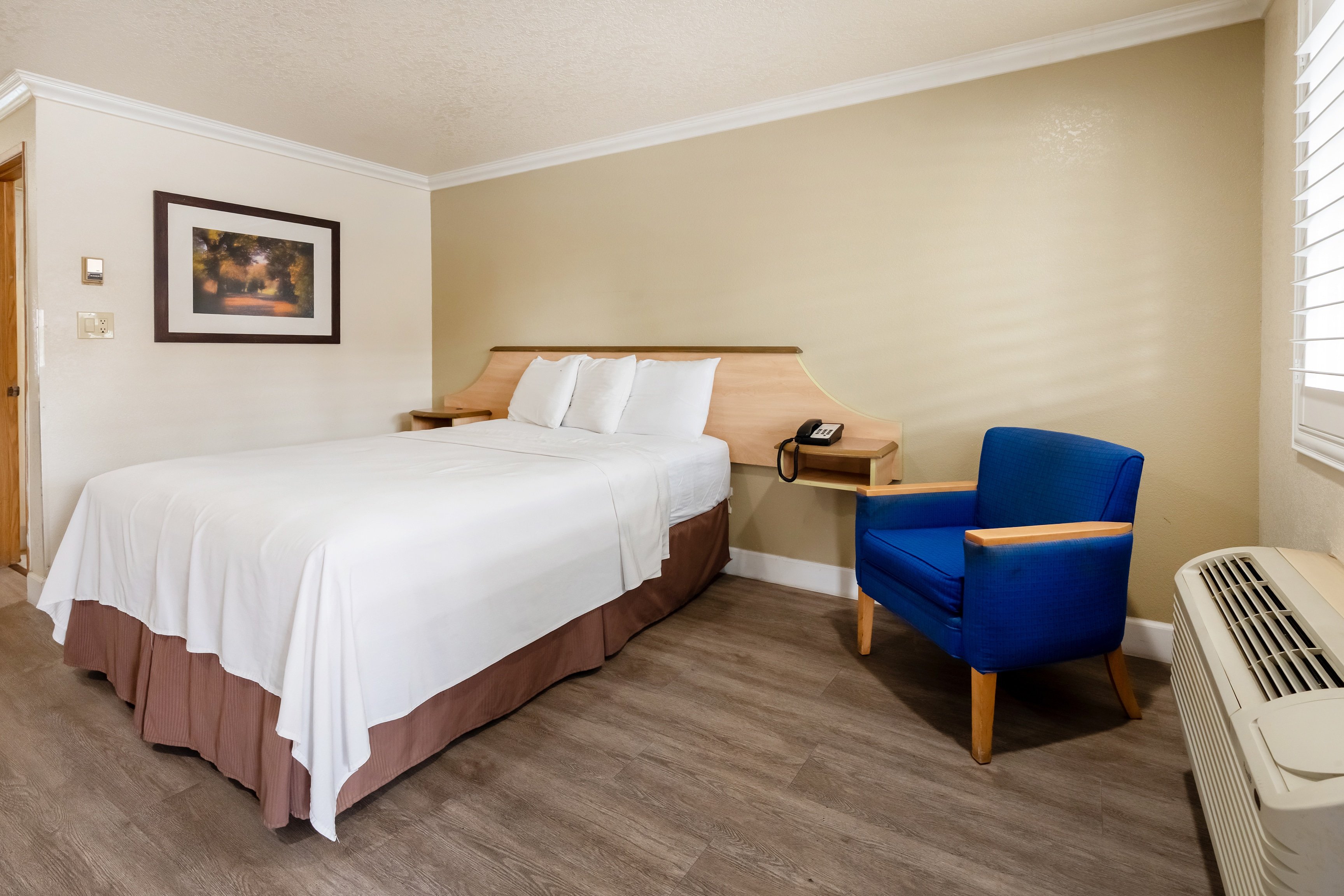 Budget Inn Corcoran Near Tulare CA 43 28/50
