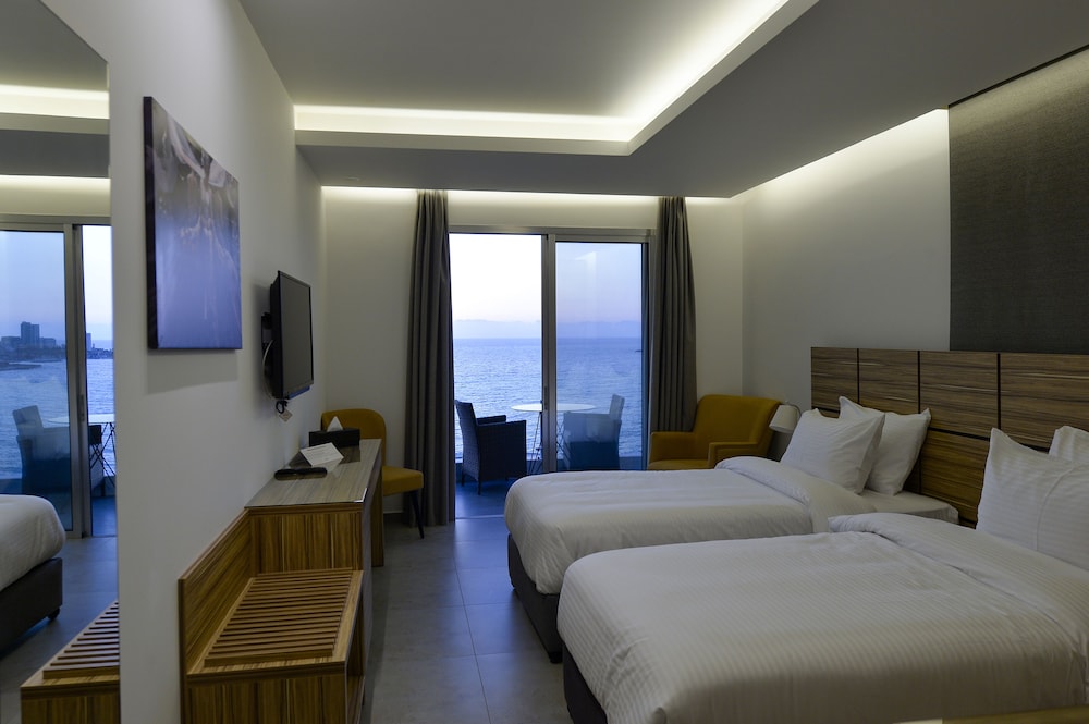 Zett Hotel Jounieh 10/43