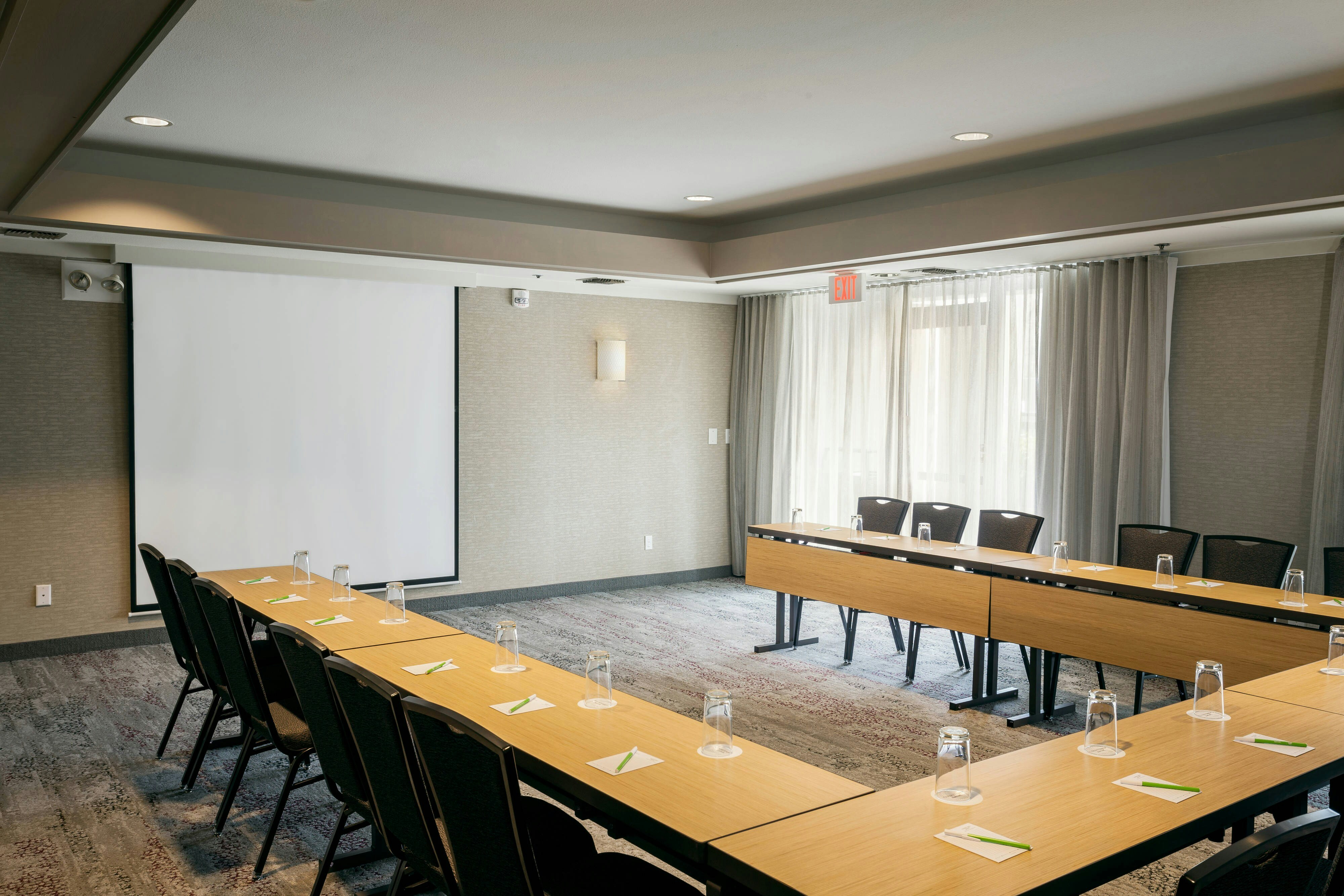 Courtyard by Marriott Stockton 27/34