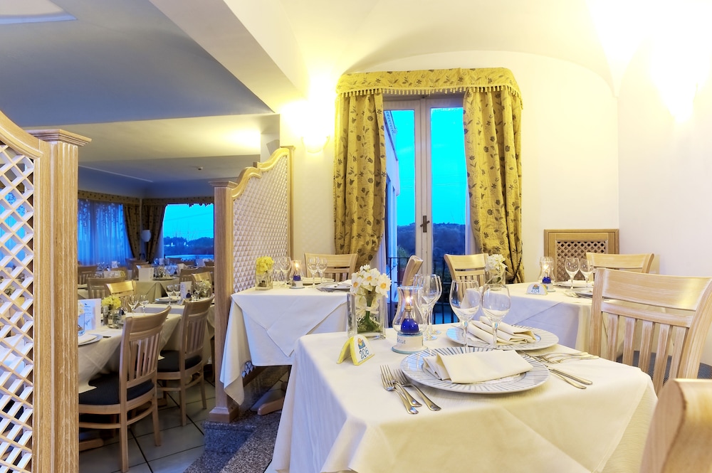 Hotel Bellevue Benessere and Relax 24/45