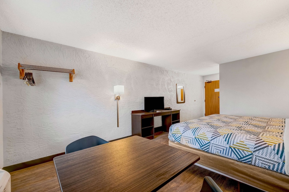 Motel6 Elk Grove Village Il O Hare 30/50