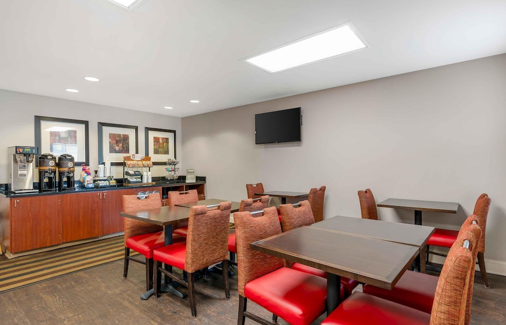 Extended Stay America - Indianapolis -Airport-W Southern Ave 43/60