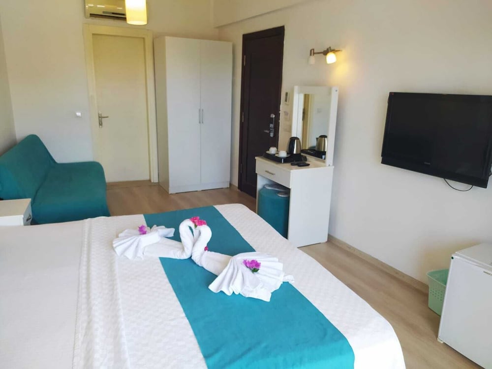 Alya Hotel Gocek 8/70