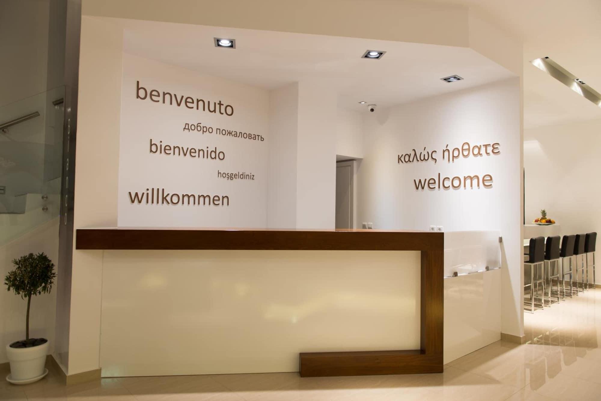 Bianco Hotel 7/49
