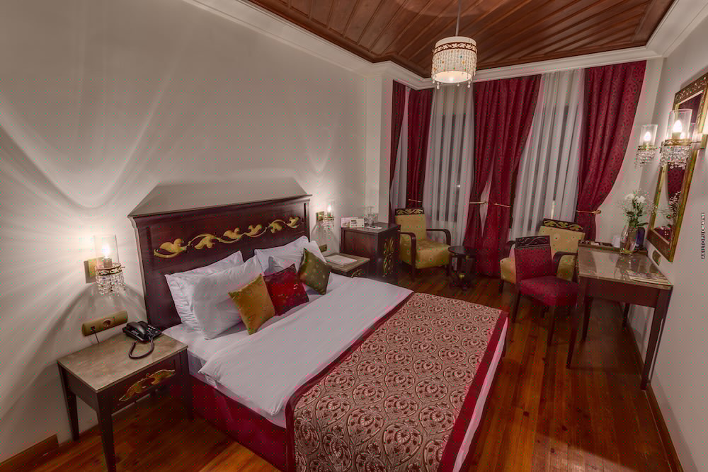 Tuvana Hotel 11/71