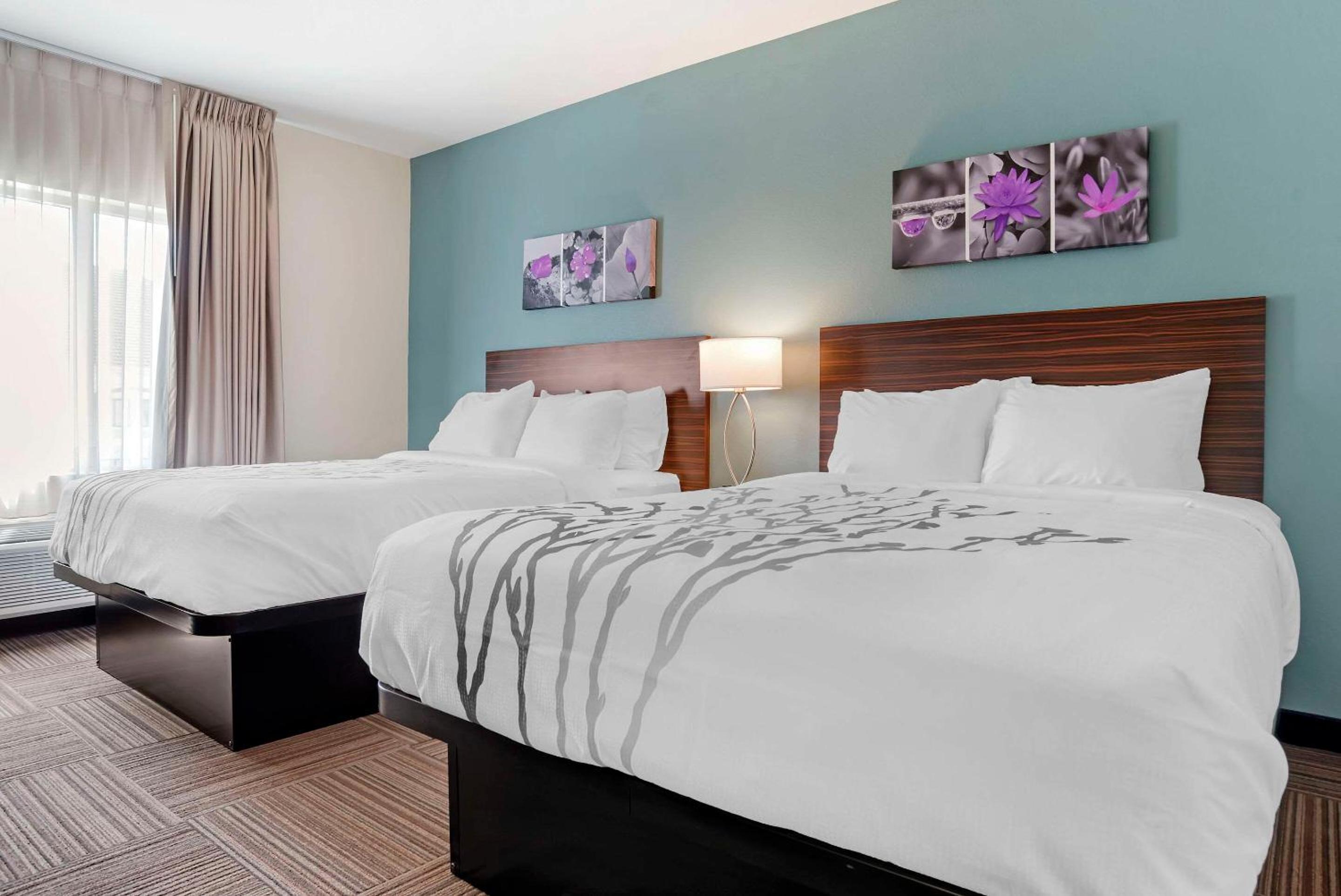 Room, Quadruple, 2 Queen Beds, Accessible