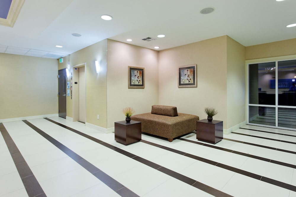 Holiday Inn Express Benicia 21/56