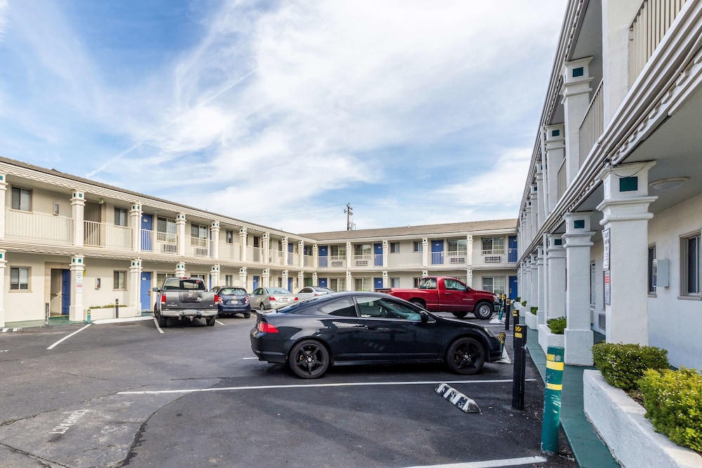 Motel6 San Rafael, CA 28/38