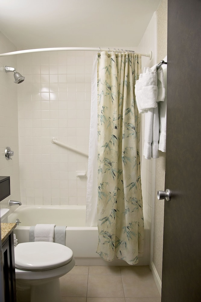 Historic Concord Suites 46/50