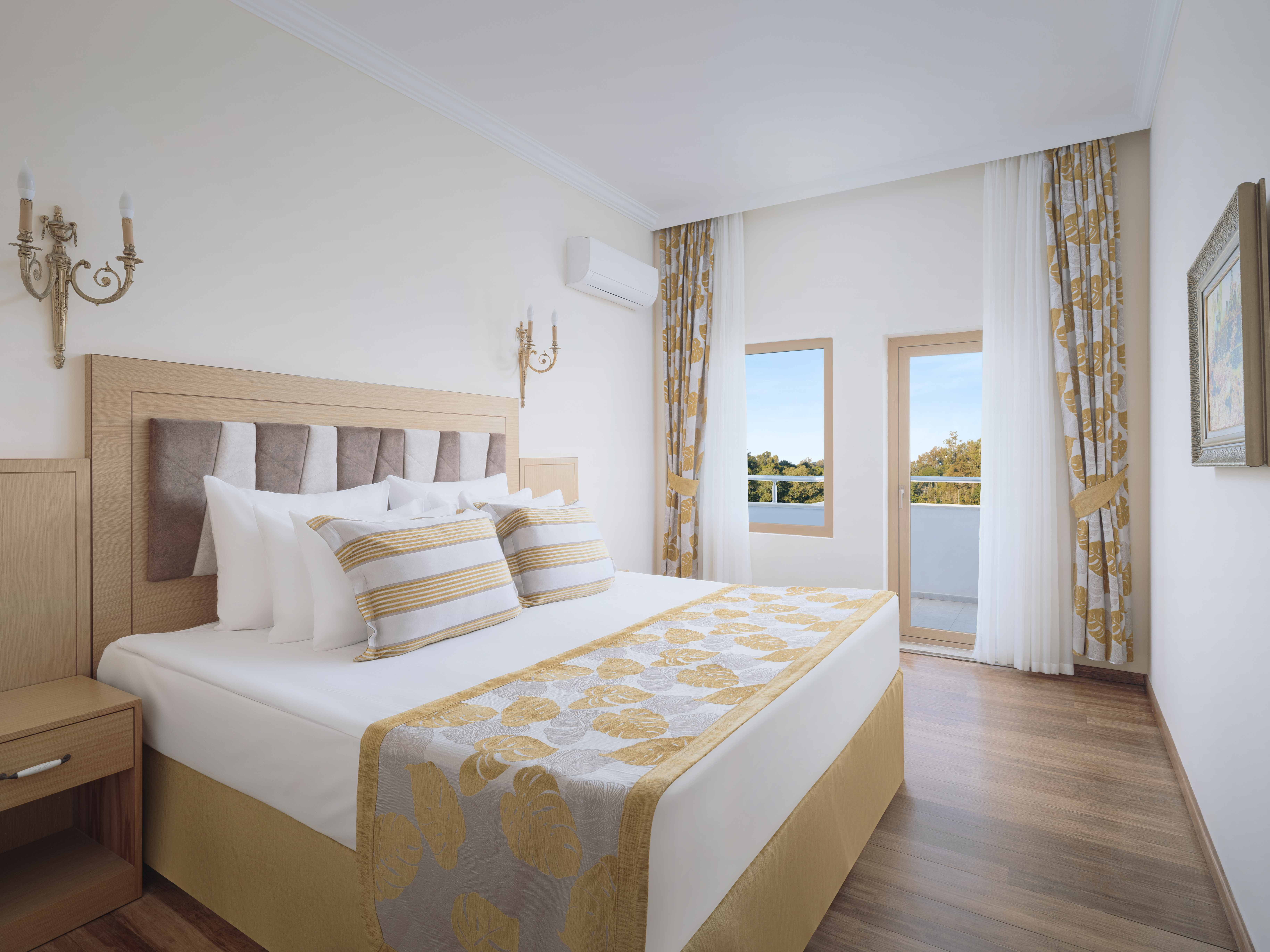 FAMILY SUITE LAND VIEW