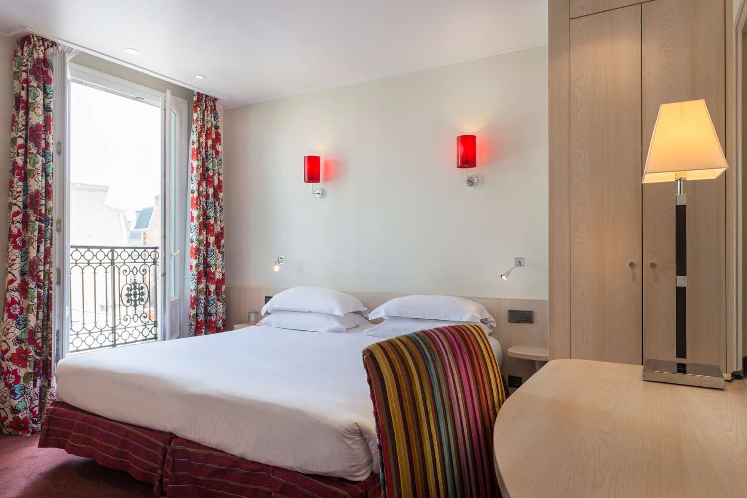 Hotel Jardin De Cluny 11/42