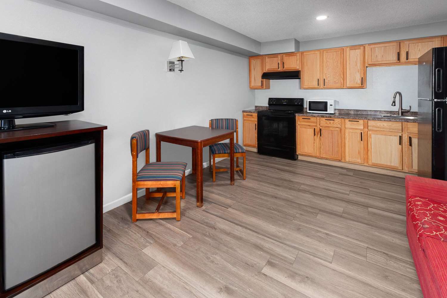 Super 8 By Wyndham Sun Prairie/Madison E 22/28