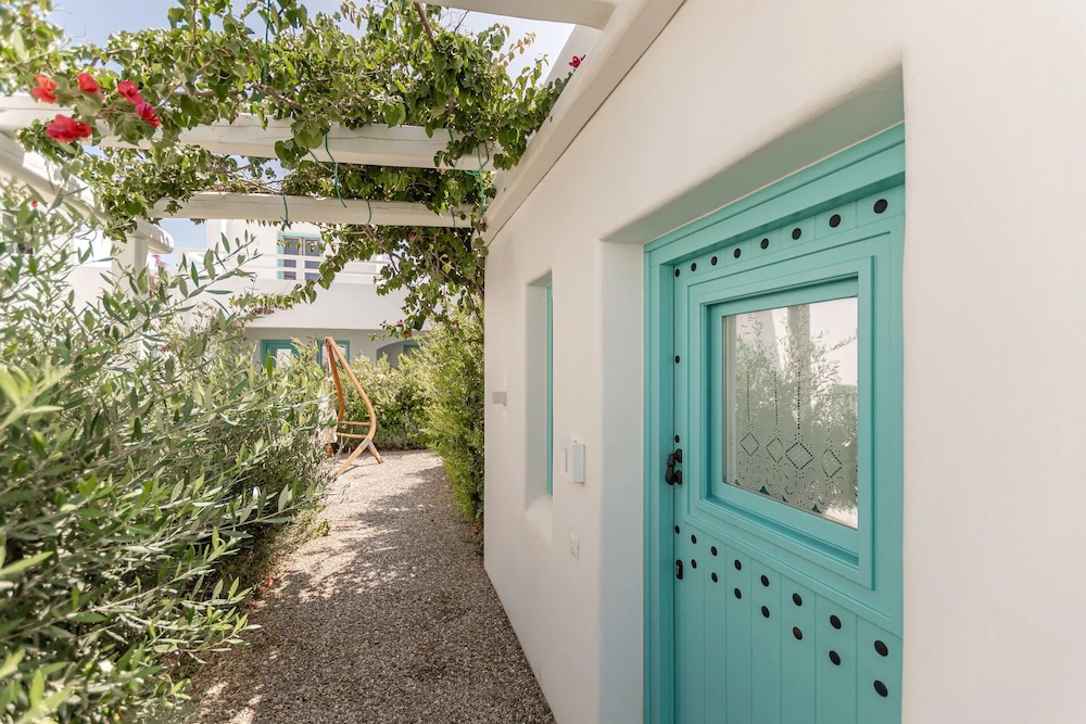 Majo Suites 3/60