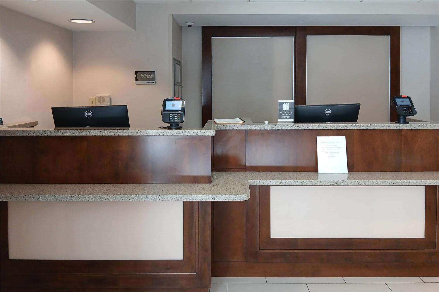 MainStay Suites Phoenix North 6/39