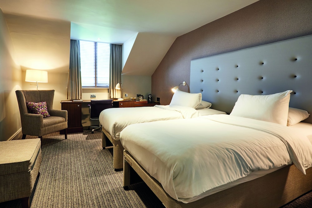 SIGNATURE, DOUBLE OR TWIN BED