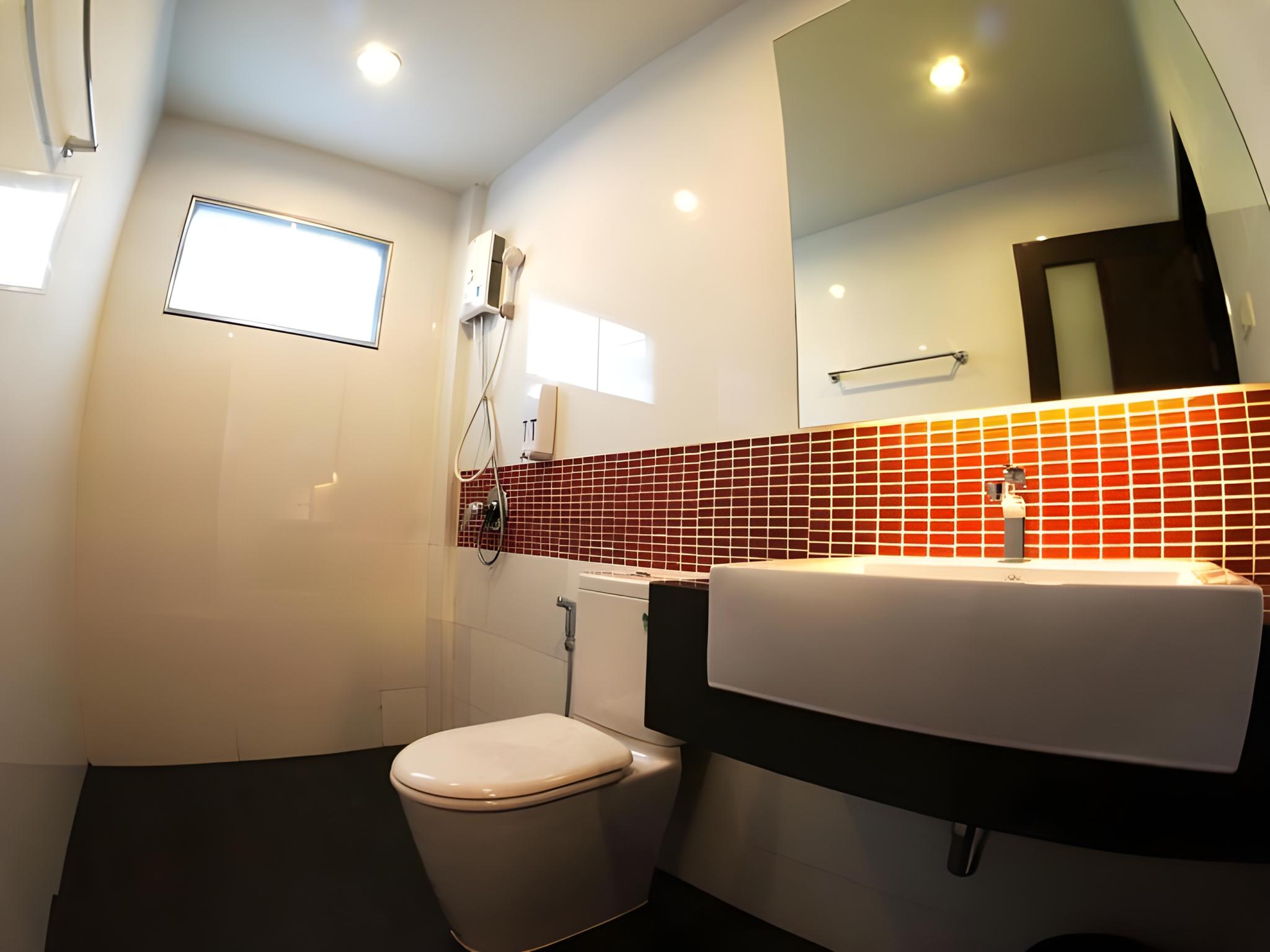 The Sixnature Resort Bangsaen 52/56