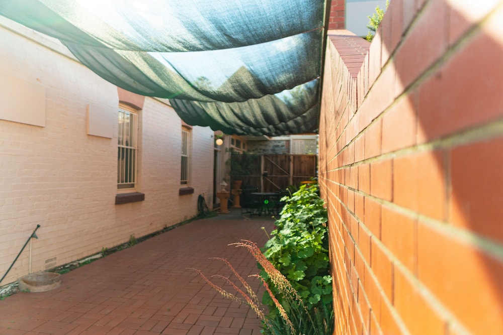 ADELAIDE HERITAGE COTTAGES AND APARTMENTS 20/53
