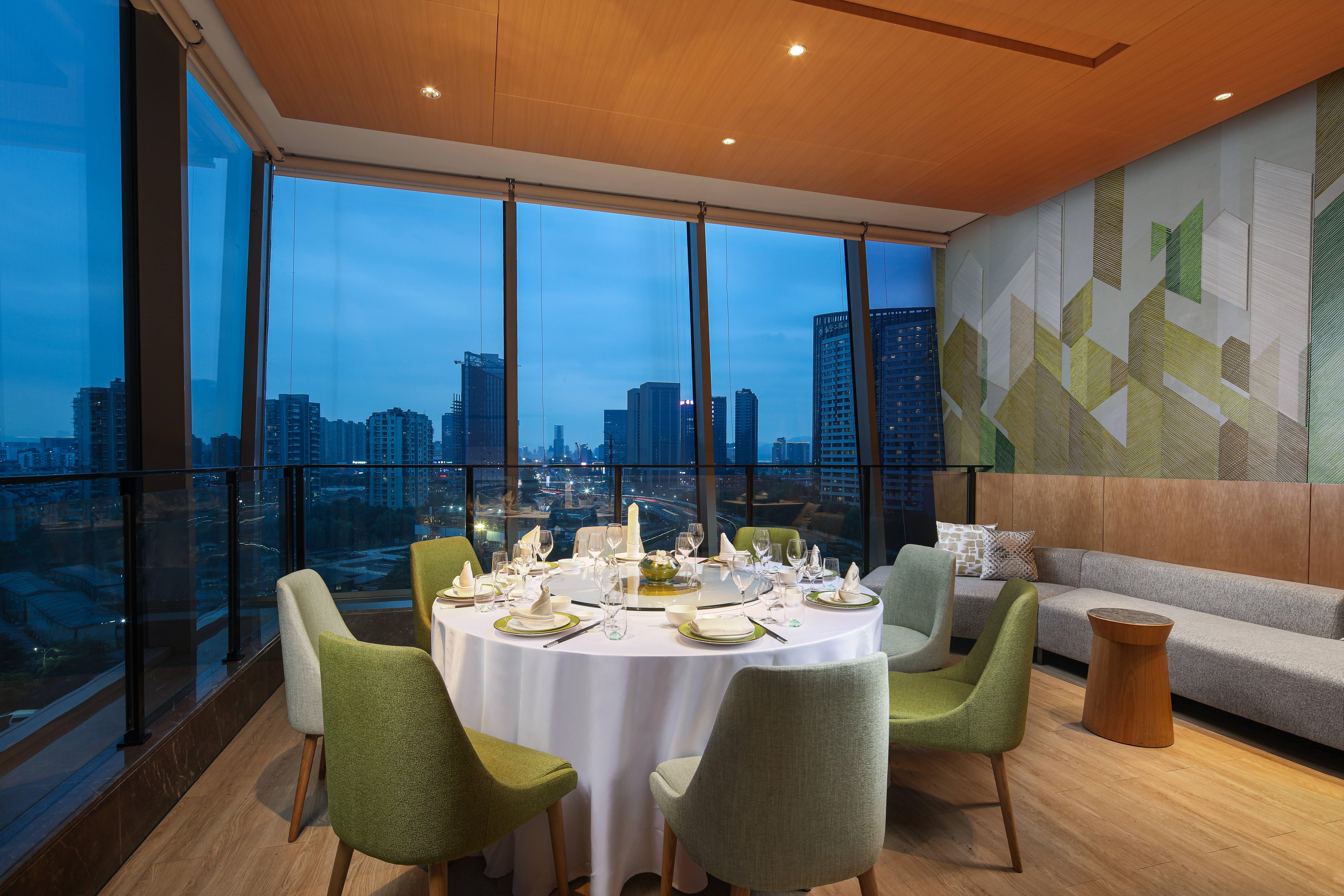 Holiday Inn Hangzhou Binjiang 40/56