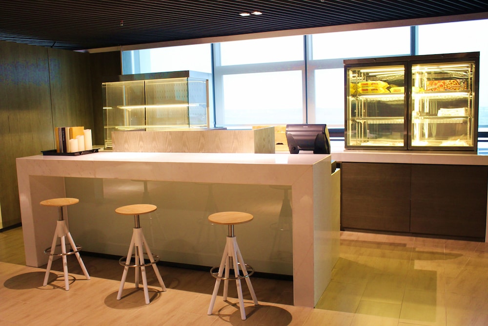 Hyatt House Shenzhen Airport 34/70