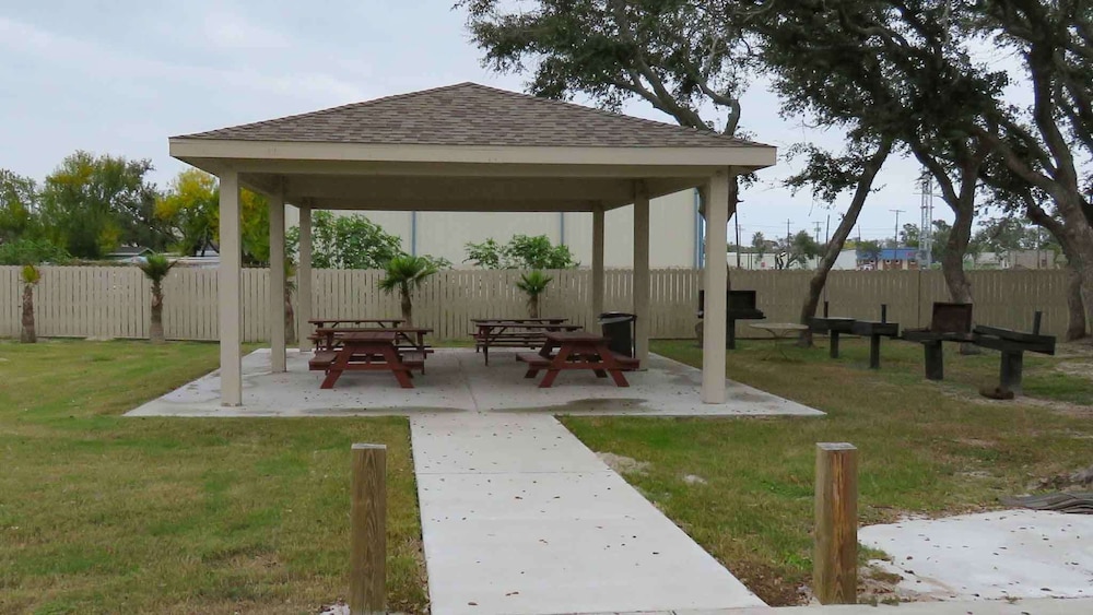 Motel6 Rockport, TX 54/58