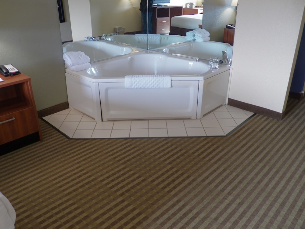 Best Western Of Wise 18/29