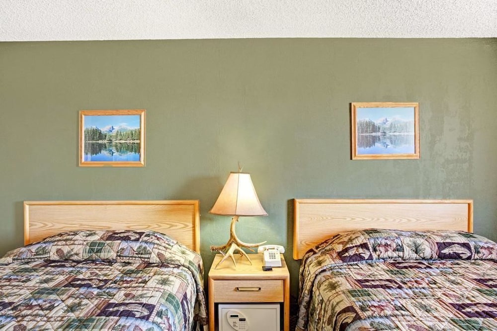 Topaz Lodge 16/58