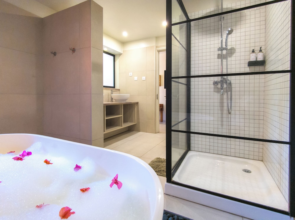 Flowers of Paradise 65/65
