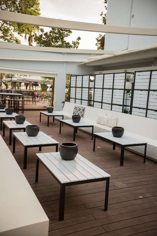 Panellinion Luxury Rooms 26/41