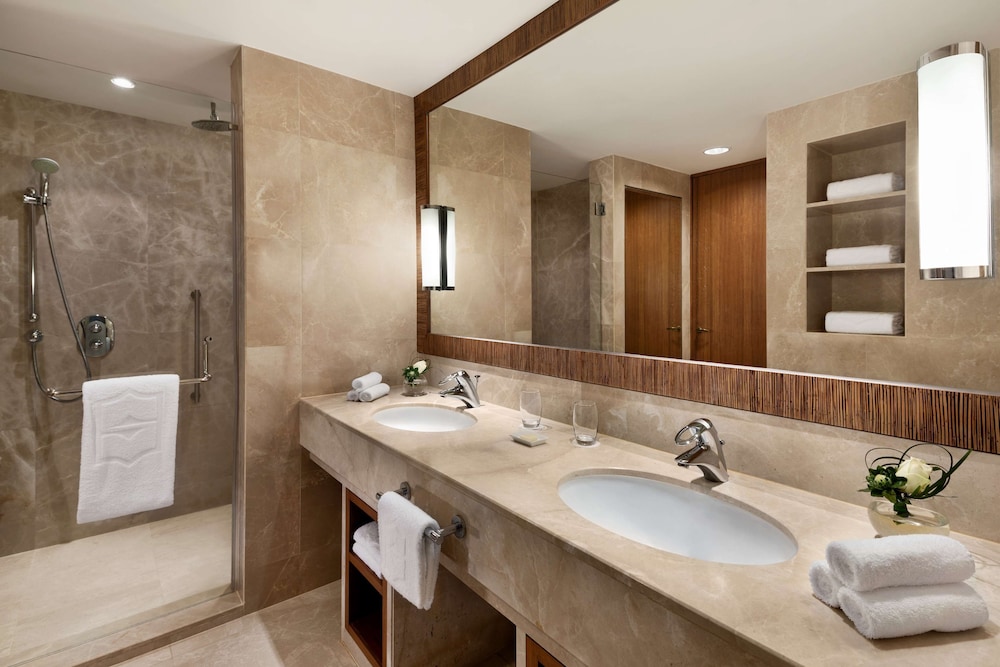 DELUXE, TWIN BEDS, RASA WING