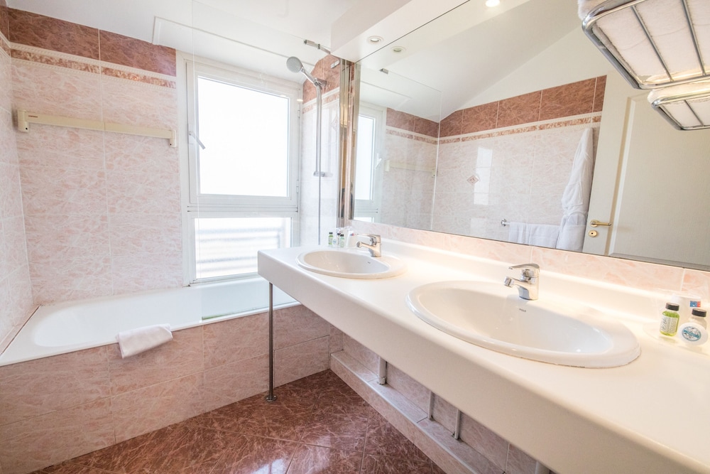 Cannes Croisette Prestige Apparthotel 45/50