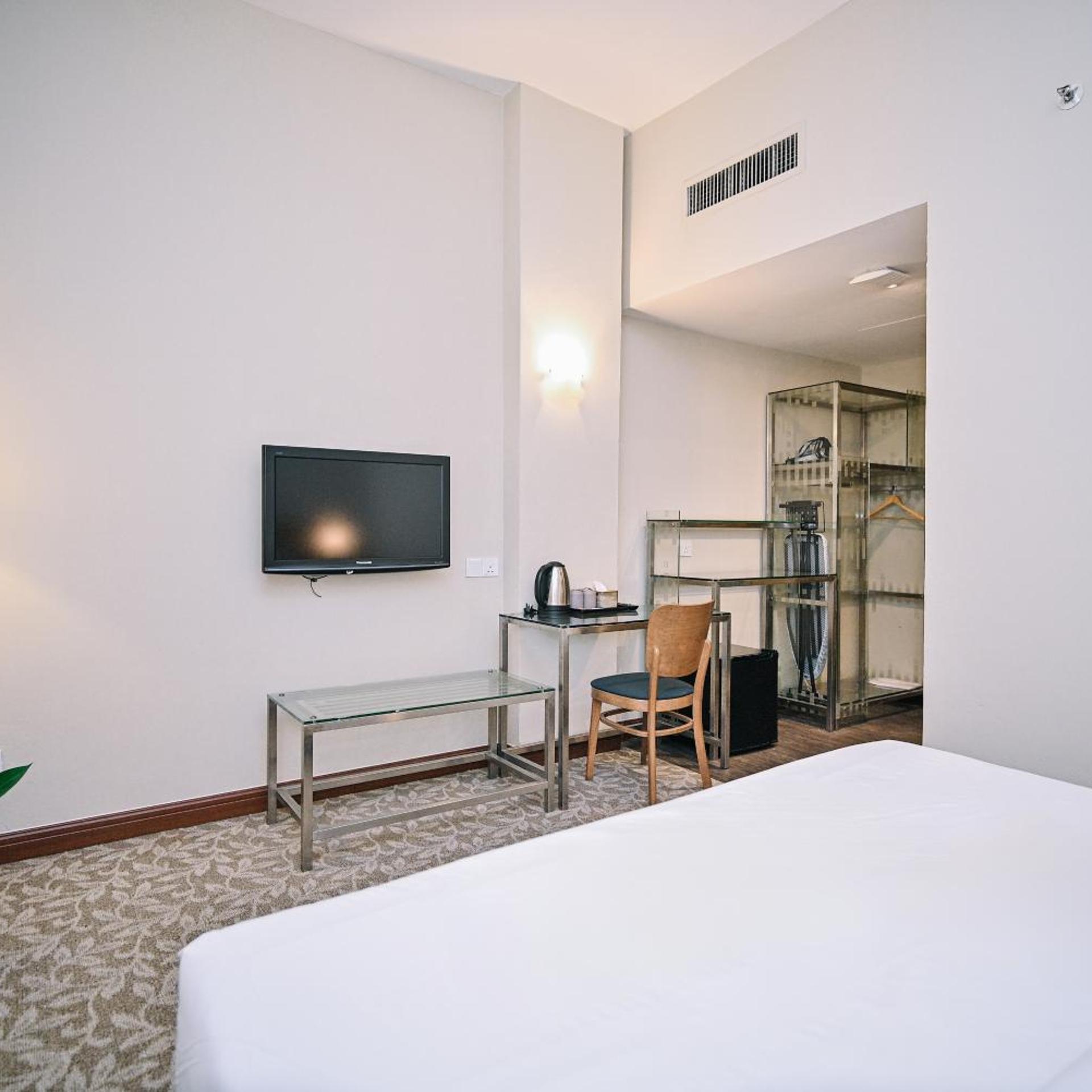 غرفة قياسية بسرير كينج، Kingston Hotel 10 @ Bukit Jalil 4/6