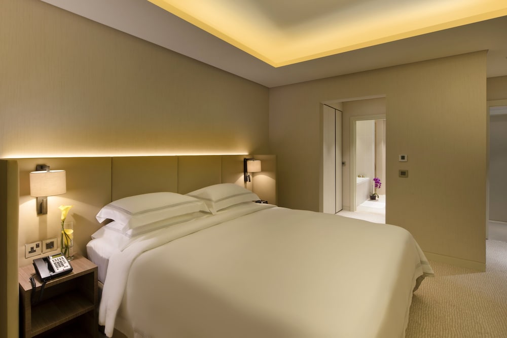 Voco Doha West Bay Suites 42/100