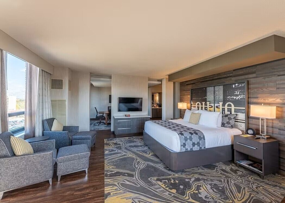 CONFERENCE, SUITE, KING BED, SOFA