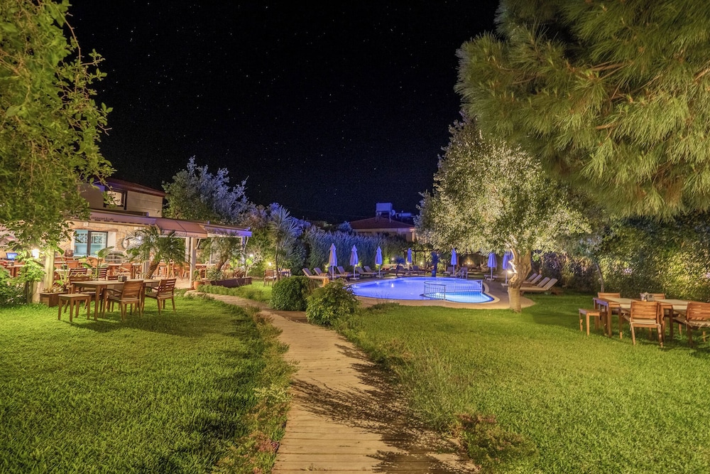 Savana Boutique Hotel 45/50