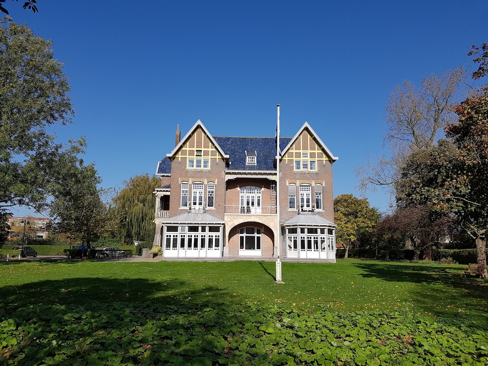 Rijksmonument Hotel De Sprenck 36/50