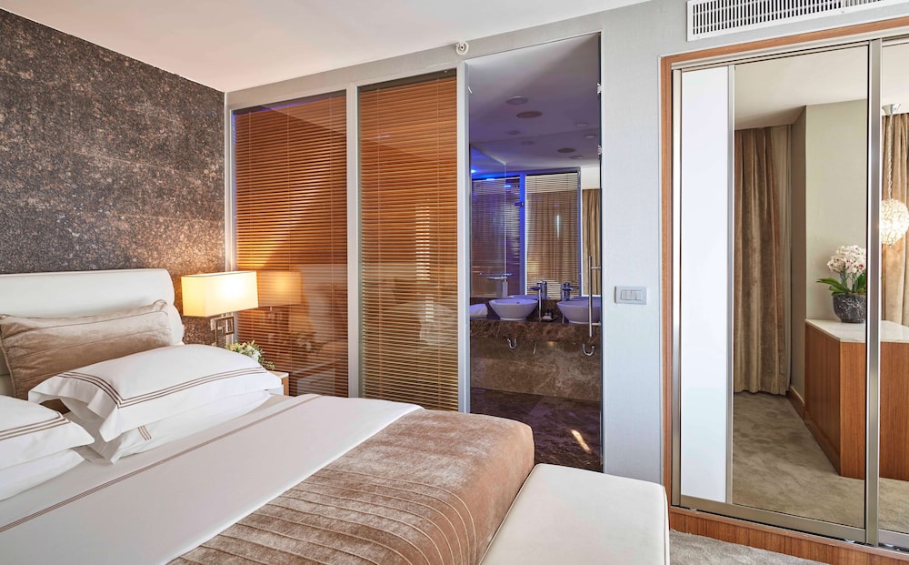 SENIOR, SUITE, BOSPHORUS VIEW