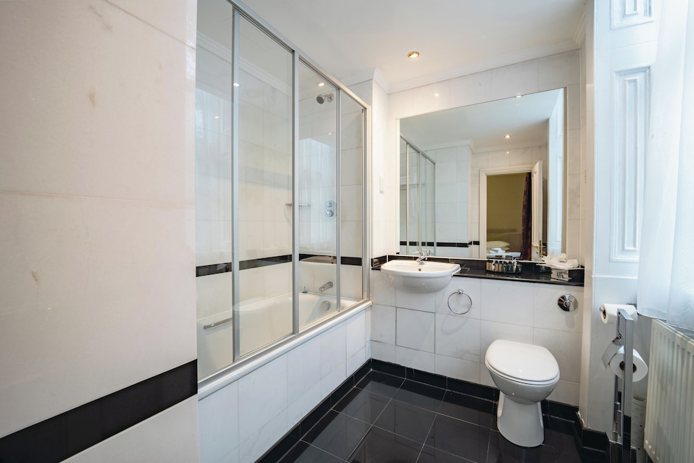 Grange Clarendon Hotel 68/72