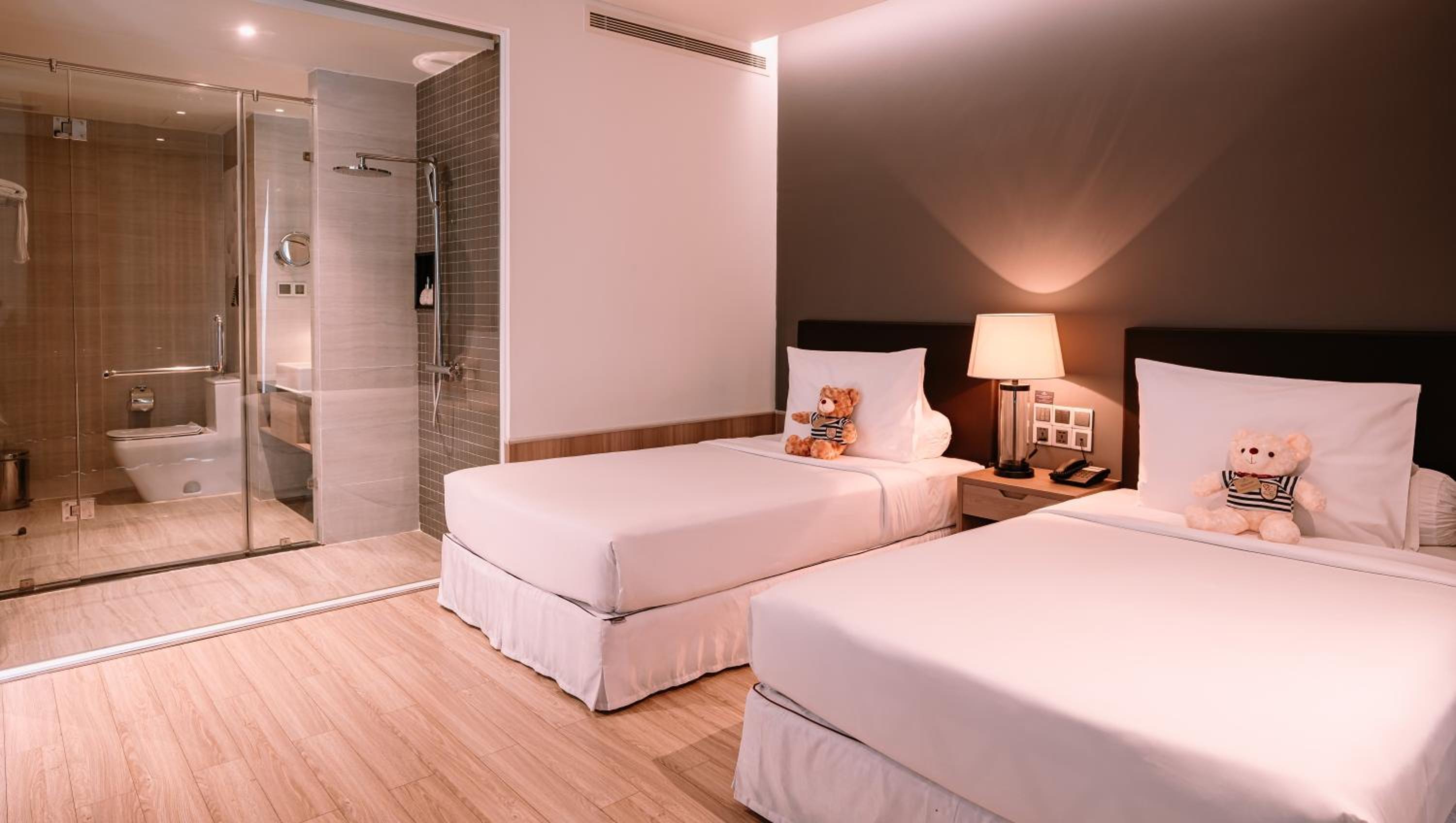 Premium, Deluxe, Twin Beds, Balcony