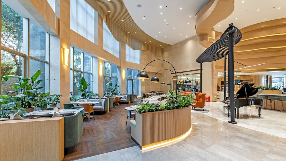 Holiday Inn Chongqing Guanyinqiao 12/50