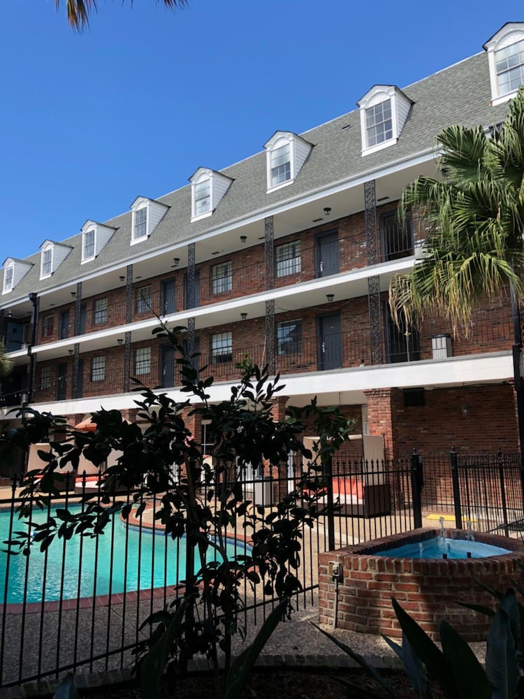 Midtown Hotel New Orleans 8/39
