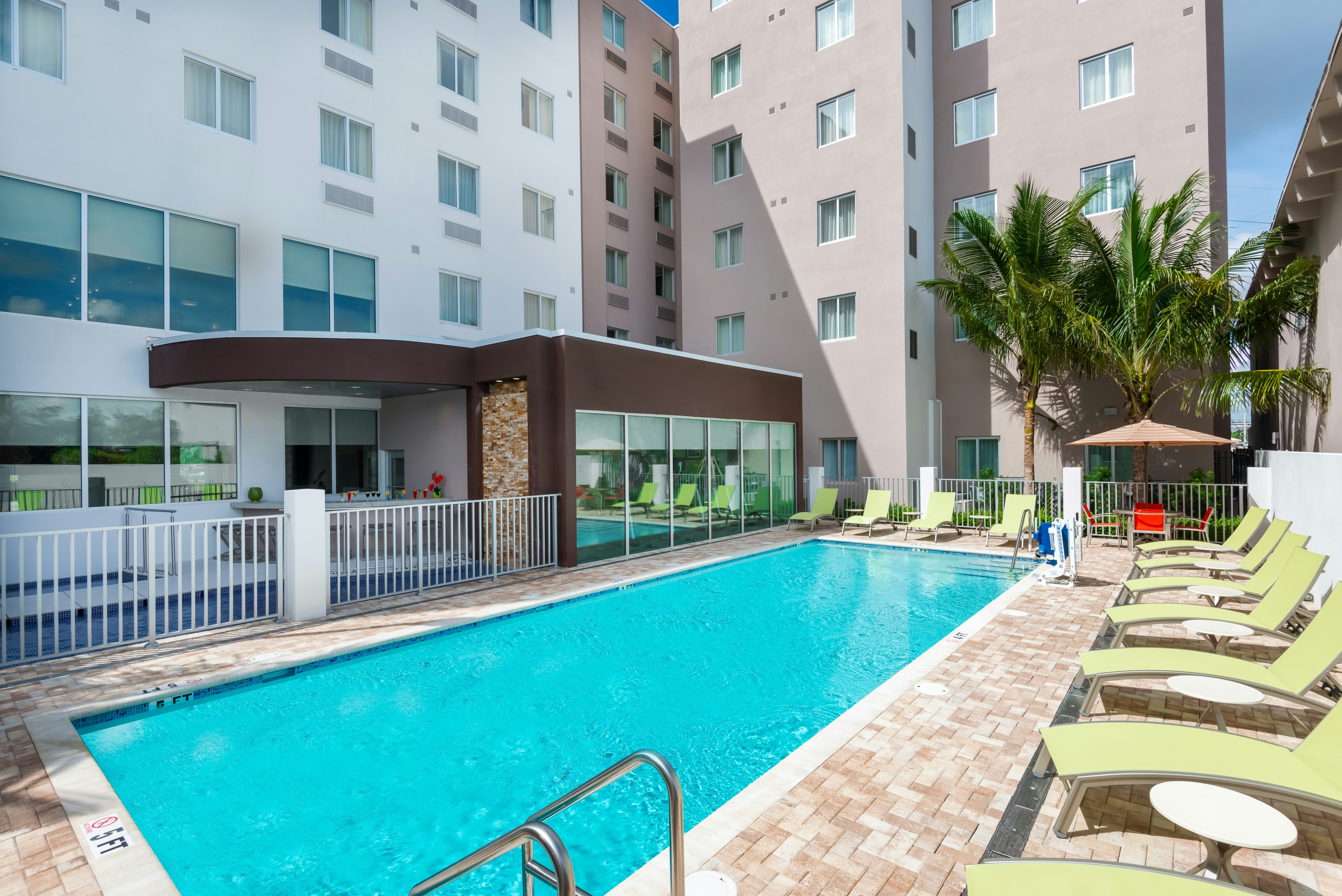 Staybridge Suites Miami International Airport 73/77