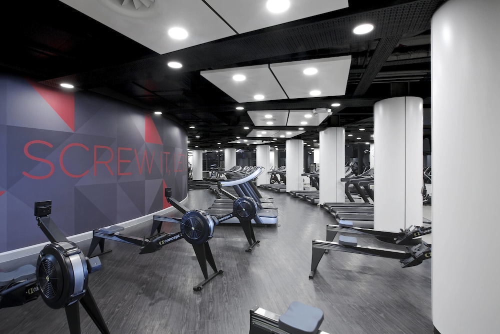 Radisson RED London Twickenham 33/62